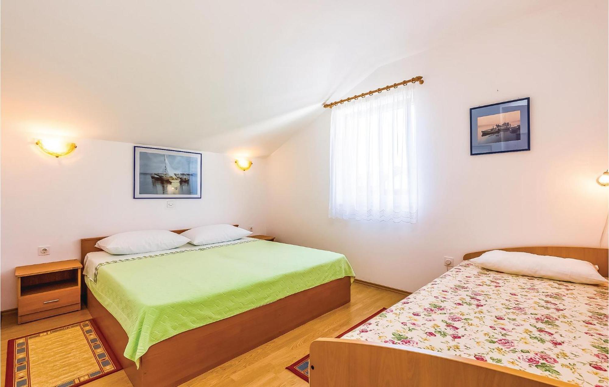 Lovely Apartment In Krk With Wifi Brzac Exteriér fotografie