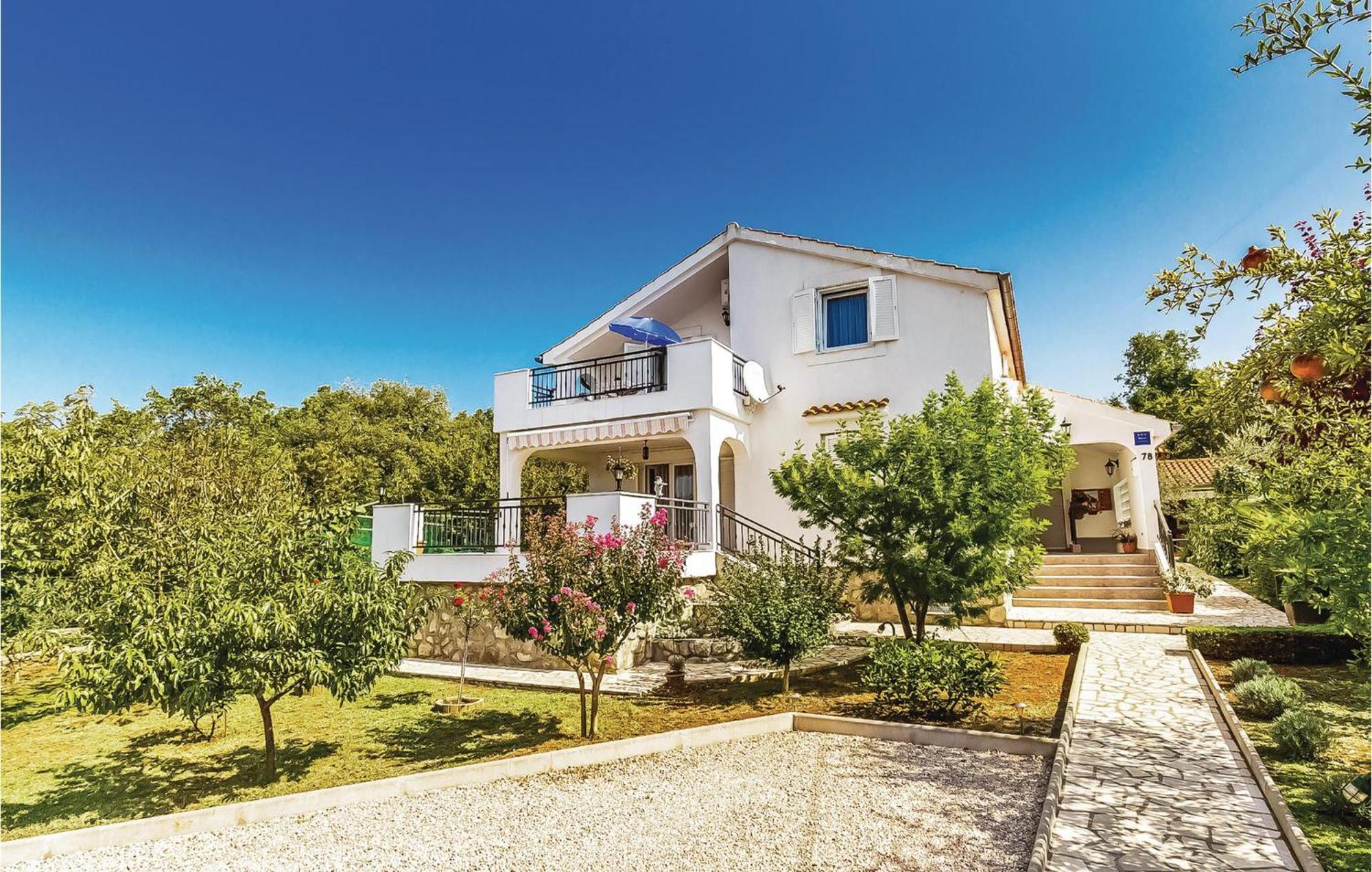Lovely Apartment In Krk With Wifi Brzac Exteriér fotografie